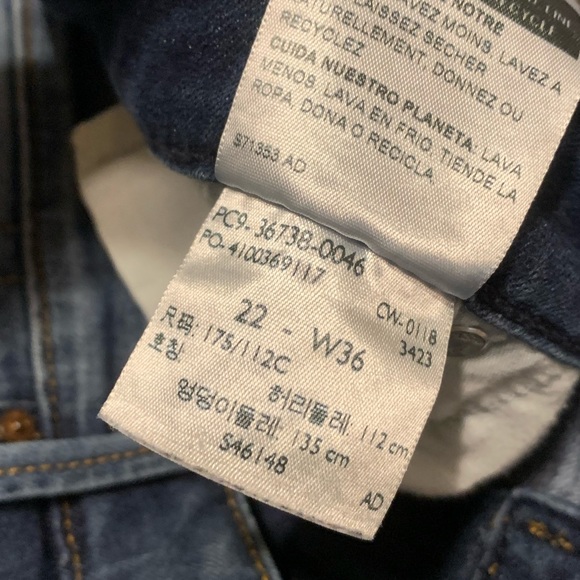 Levi’s Signature modern slim cuffed jeans. Size 22. EUC. - Picture 8 of 8